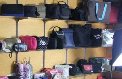 夫妻攜手返鄉(xiāng)創(chuàng)業(yè)記 小箱包成就千萬產(chǎn)業(yè)夢